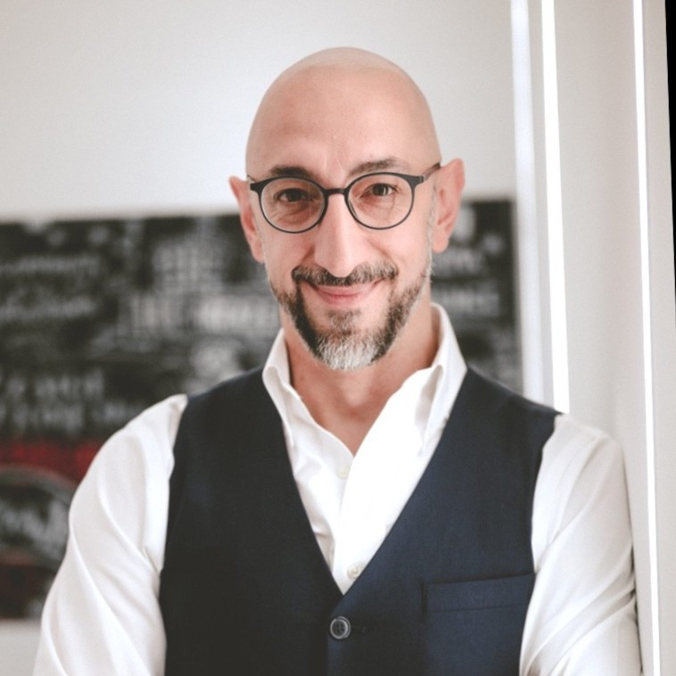 Giuseppe Mayer avatar image