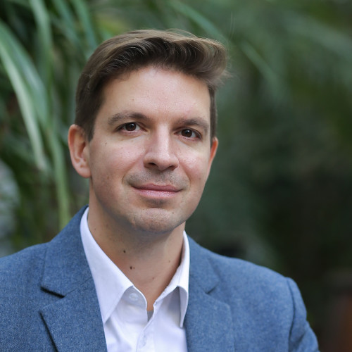 Peter Uski, Dr. (H.C.) avatar image