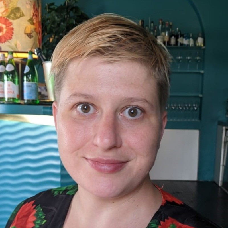 Elizabeth Hoy avatar image