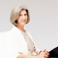 Lauren Zalaznick avatar image