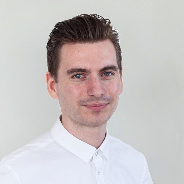 Daniel Davis avatar image