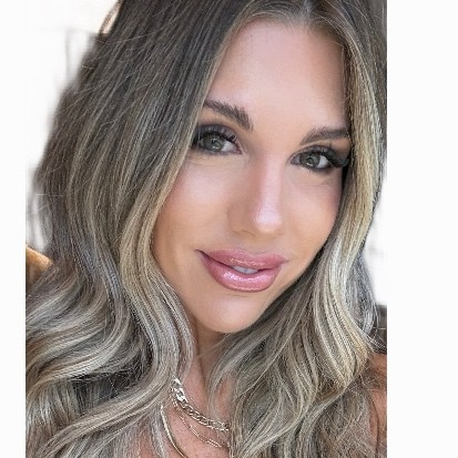 Lindsay C. avatar image