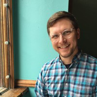 Erik Luchauer avatar image