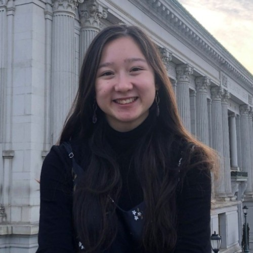 Lizzie Lau avatar image