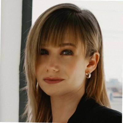 Martina Hanusová avatar image