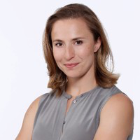 Reni Calister avatar image