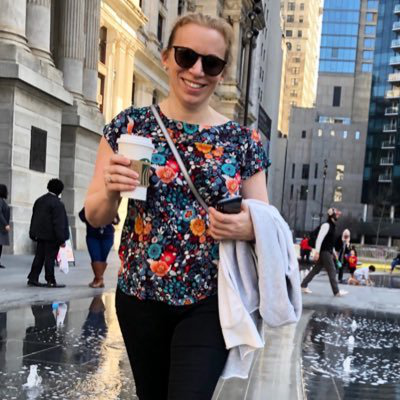 Vicky M. avatar image