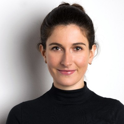 Renée Ros avatar image