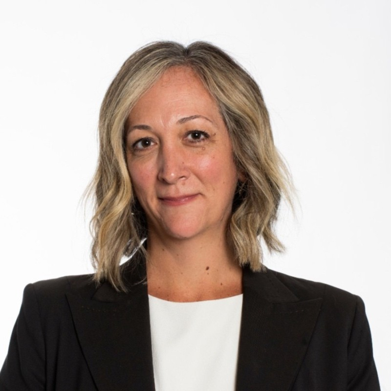 Kate MacKenzie avatar image