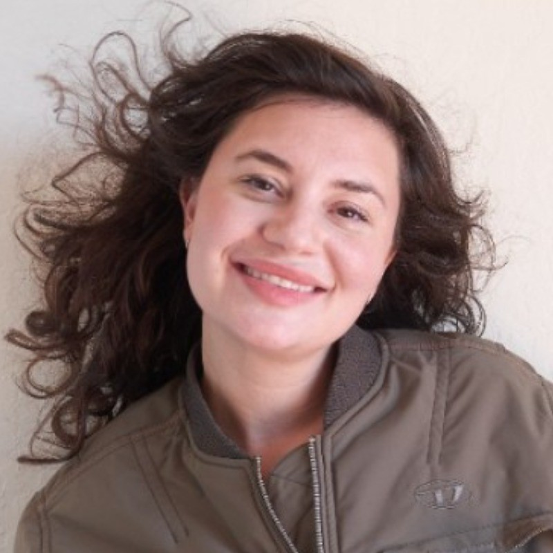 Chloe Warnock avatar image