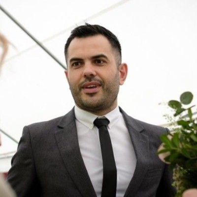 Jonathan Hiles avatar image