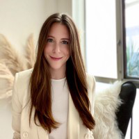 Ariana Saunders avatar image