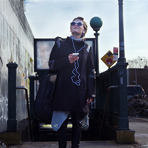 Robin Singer avatar image