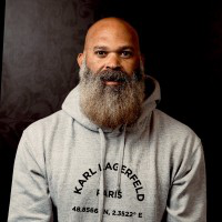 Alberto Marzan avatar image