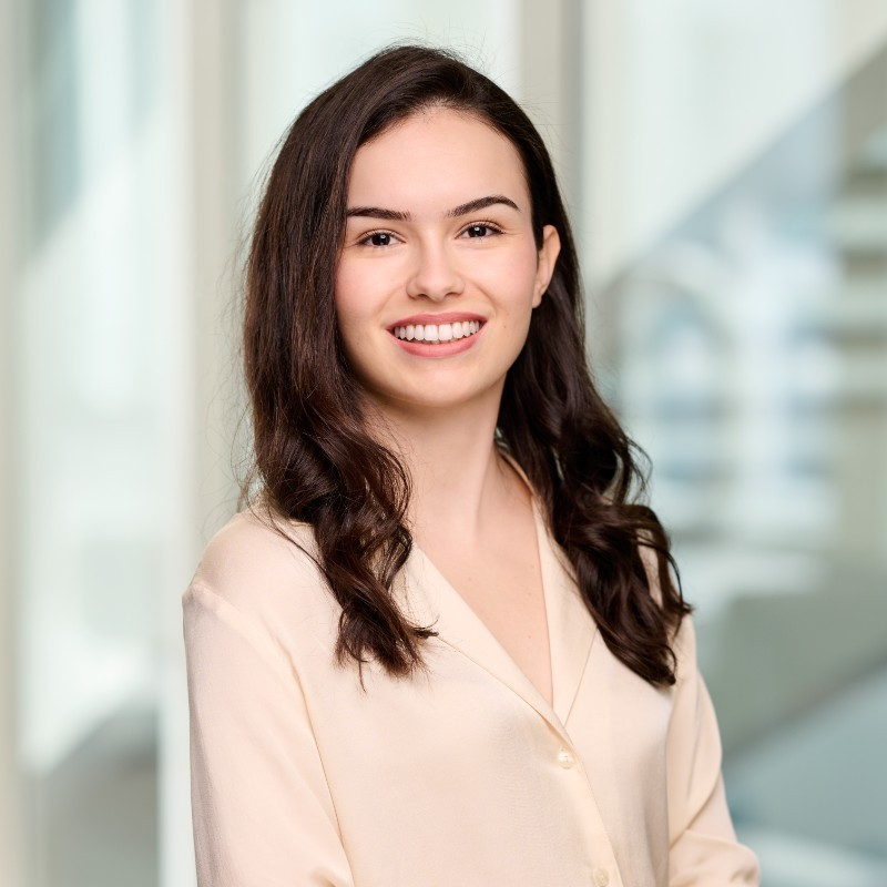 Elena Sepetovska avatar image