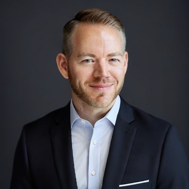 Robert Fields avatar image