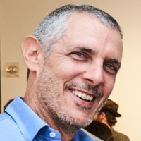 Ariel Kahana avatar image