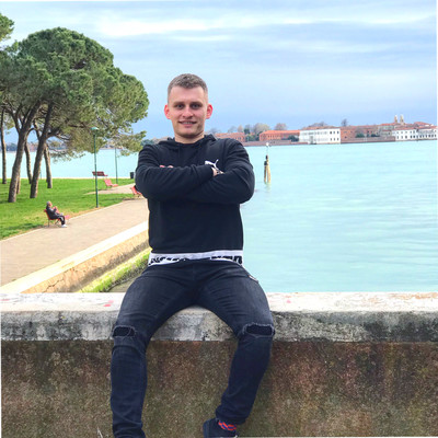 Oleg Vyazovoy avatar image