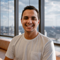 Lucas Lazaro avatar image