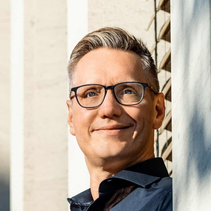 Sascha Hochlehnert avatar image