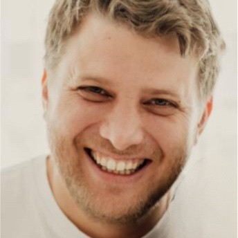 Burak Dinçer avatar image