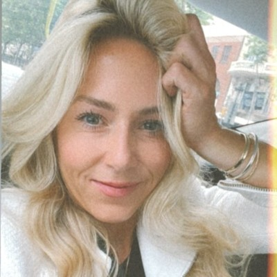 Ashley Brenna avatar image