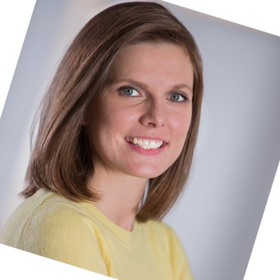 Laura Mraz avatar image