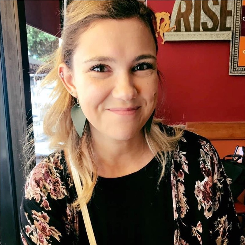 Tessica Holechek avatar image