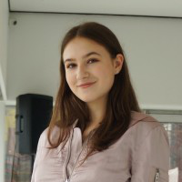 Lily Mayo avatar image