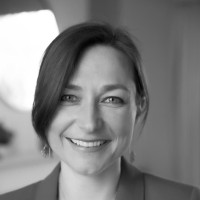 Oksana Stowe avatar image