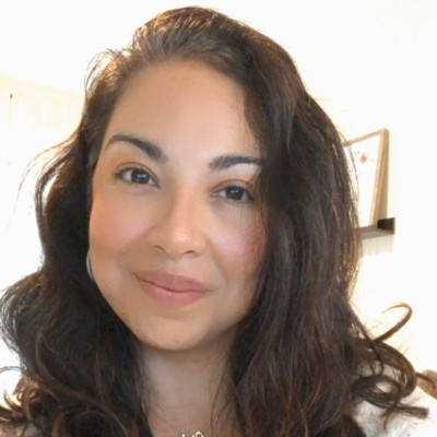 Liza Anzola avatar image