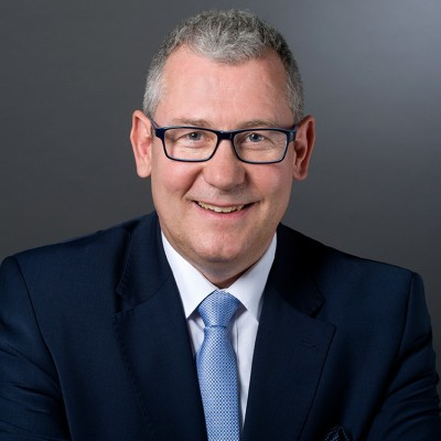 Uwe Rieken avatar image