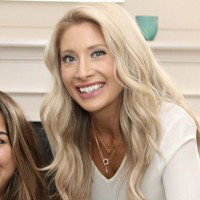 Michela Solanch avatar image