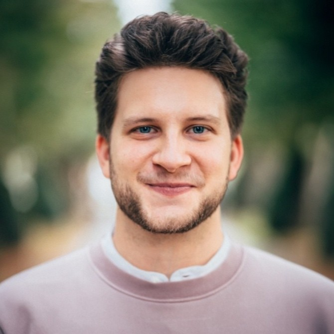 Lukas Weissinger avatar image