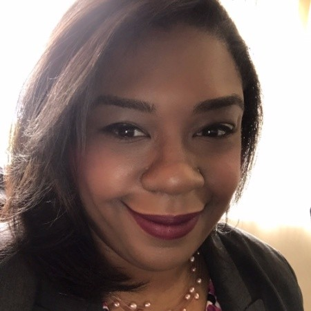 Martine O. avatar image