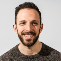 Elias Stern avatar image