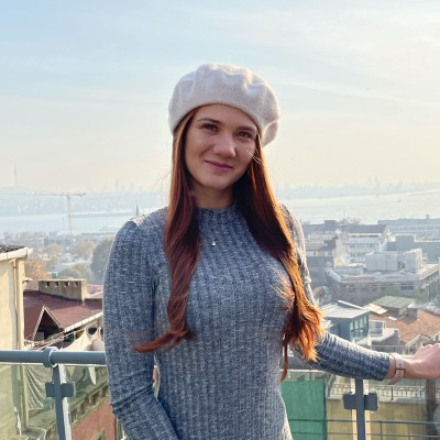 Elena Kolesnik avatar image