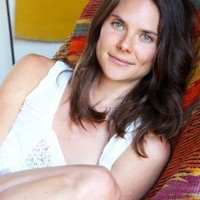 Amanda Bacon avatar image