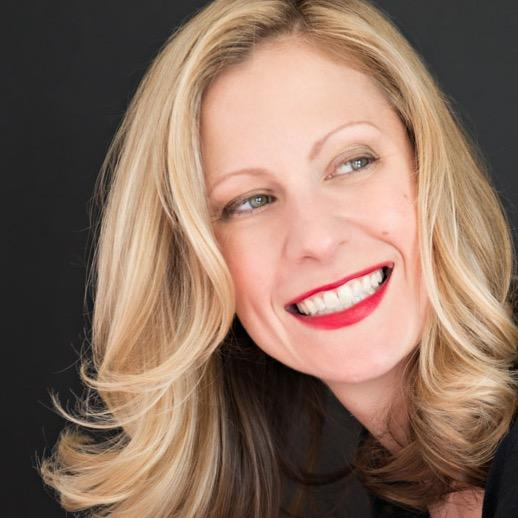 Erin Hunter avatar image