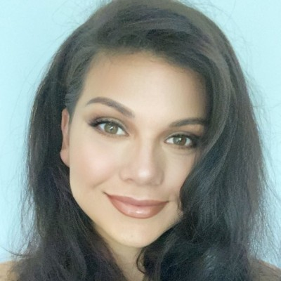 Chloe Bathgate avatar image