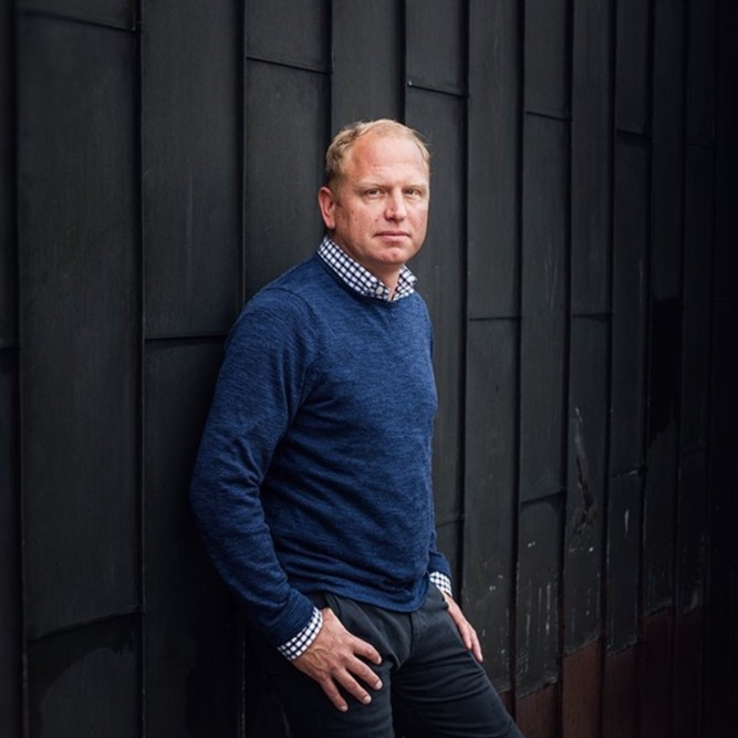 Henrik Henriksson avatar image