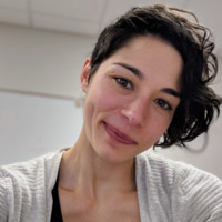 Stephanie Knezz avatar image