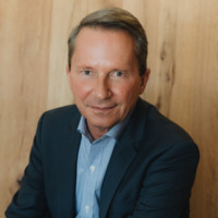 Richard Socarides avatar image