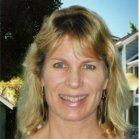 Juli Smith avatar image