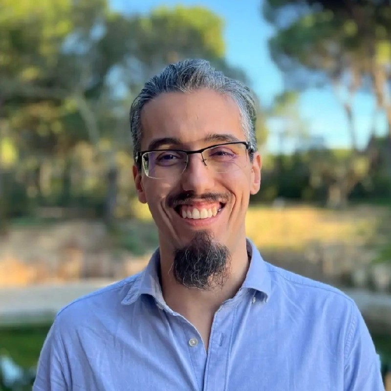 João Tavares avatar image