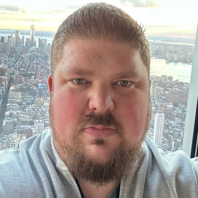 Lewis Miller avatar image