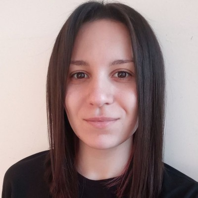 Alina Vardanian avatar image