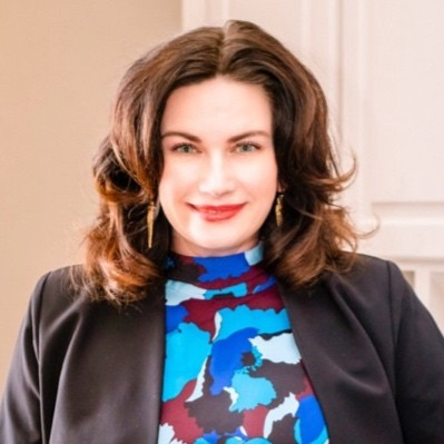 Becca Manolov avatar image