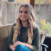 Amanda Hochmuth avatar image