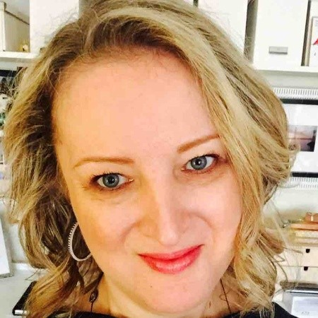 Inga Adams avatar image